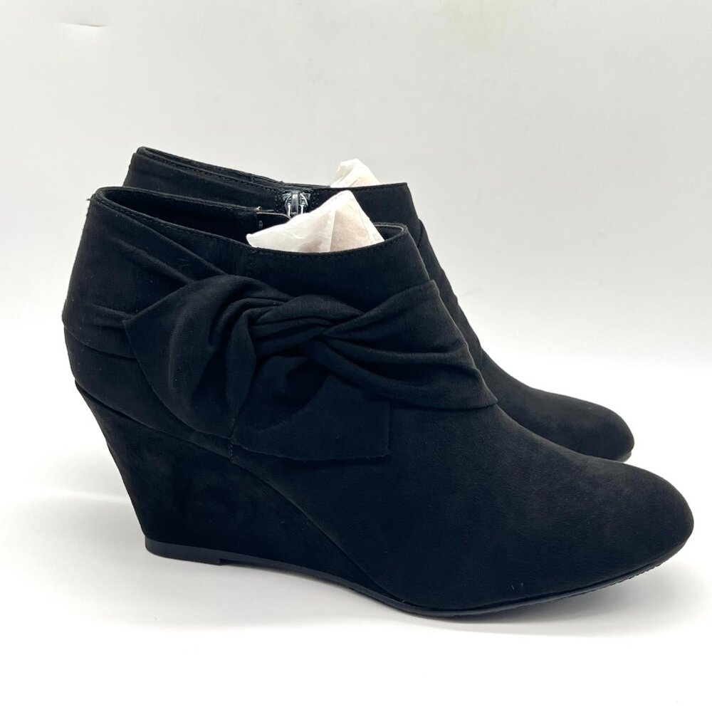 Chinese‎ Laundry Womens Size 10 Black Microsuede Wedge Ankle Boots Shoes